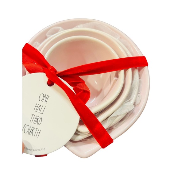 Rae Dunn Large Pink Measuring cups with small heart in the back - Picture 5 of 8